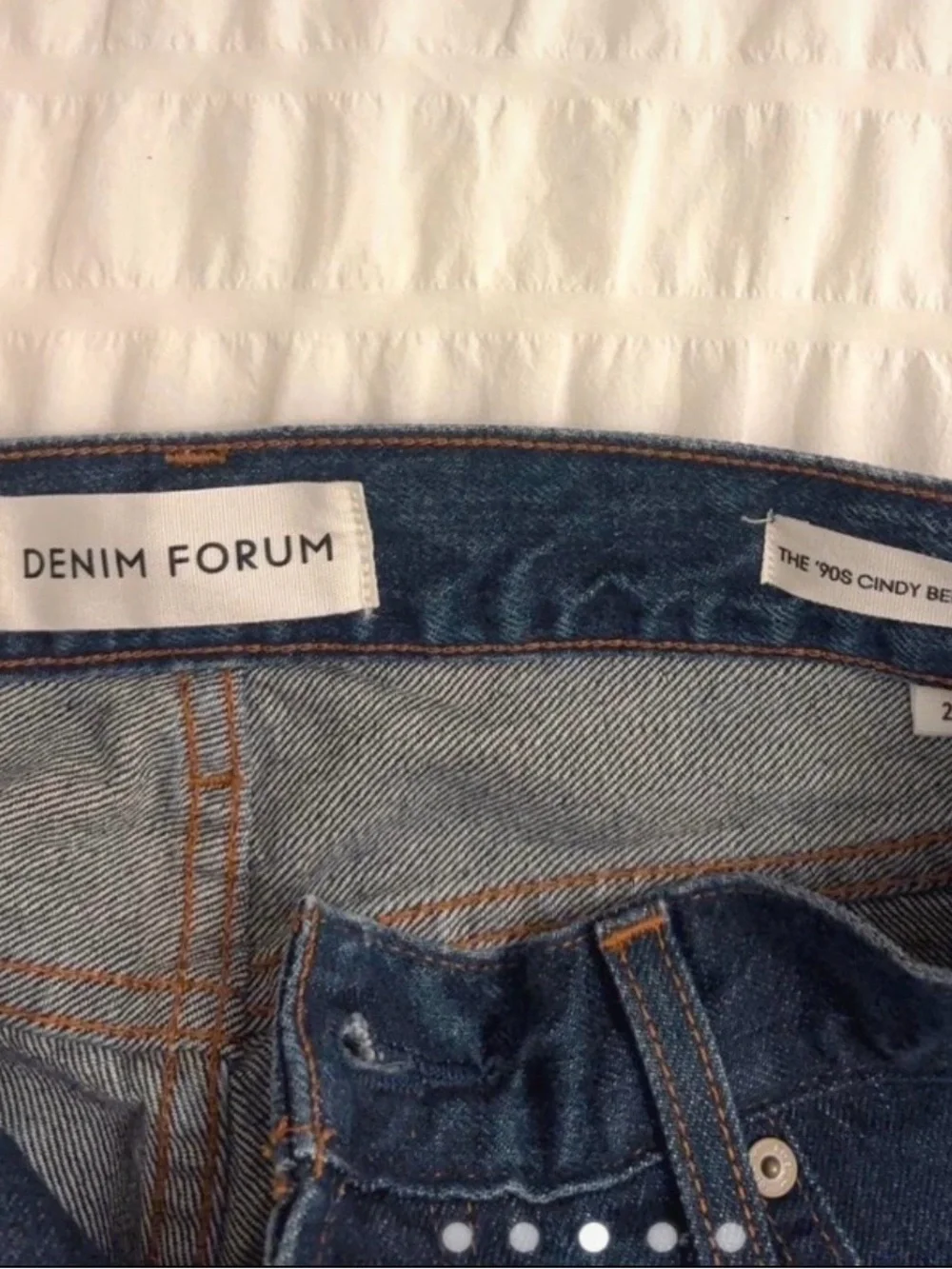 NWT Denim Forum The ’90s Cindy Bermuda Denim Shorts Low Rise Size 25